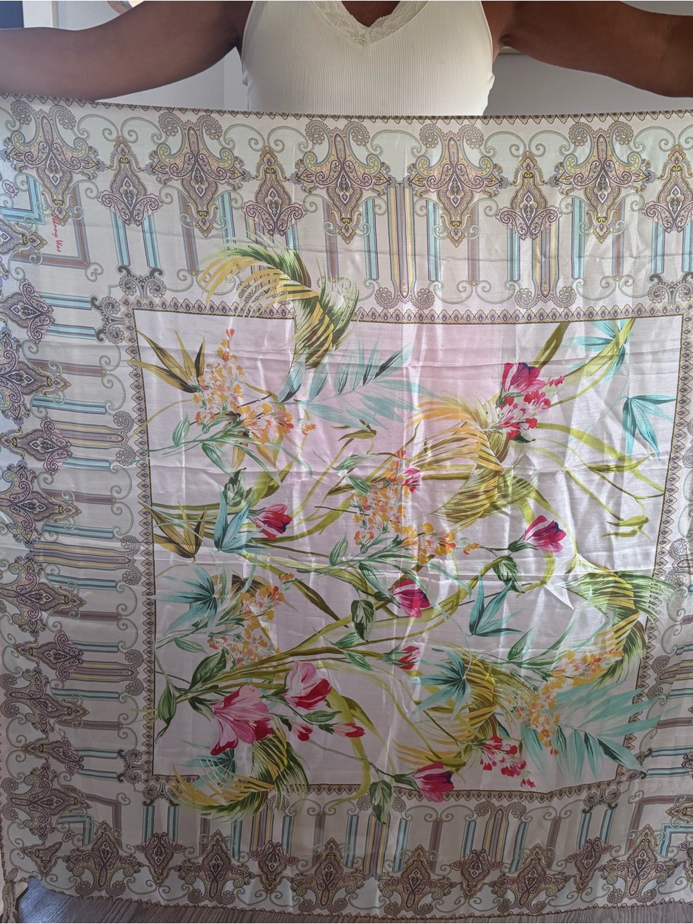 Johnny Was - beautiful new in box never used / Multicolor Botanical silk scarf - Picture 3 of 6